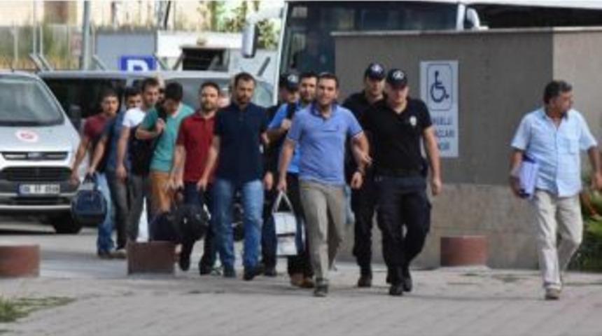 Sivas'ta Itiraf&ccedil;ı Fet&ouml;'c&uuml; Askerler &Ouml;rg&uuml;t&uuml; Anlattı