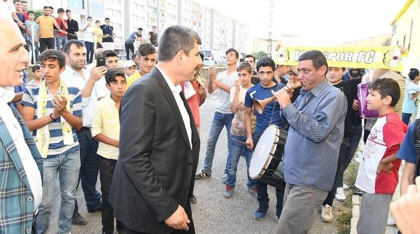 Başkan Asya, Muşspor&rsquo;un Sevincine Ortak Oldu