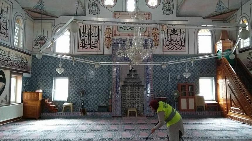 Pazaryeri&rsquo;nde Camiler Temizleniyor