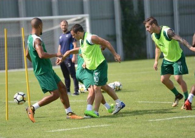 Bursaspor'da Beşiktaş Hazırlıkları Sürüyor