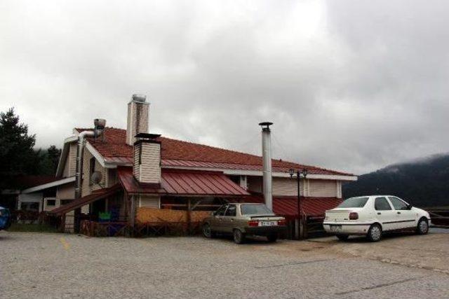 Abant ta Ka&ccedil;ak Yapılaşmaya Su&ccedil; Duyurusu 2