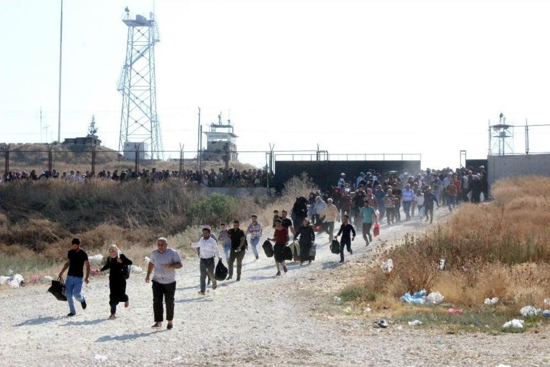 Suriyeliler &Uuml;lkelerine Gitmek İ&ccedil;in &rsquo;depar&rsquo; Attı