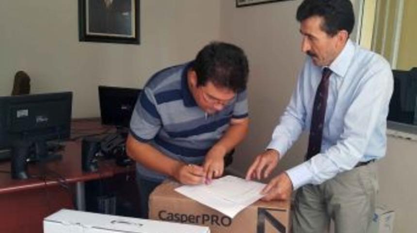 &Uuml;niversiteden Araştırmacılara Bilgisayar Desteği