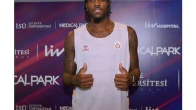 Galatasaray’ın Yeni Transferi Christmas, Sağlık Kontrolünden Geçti