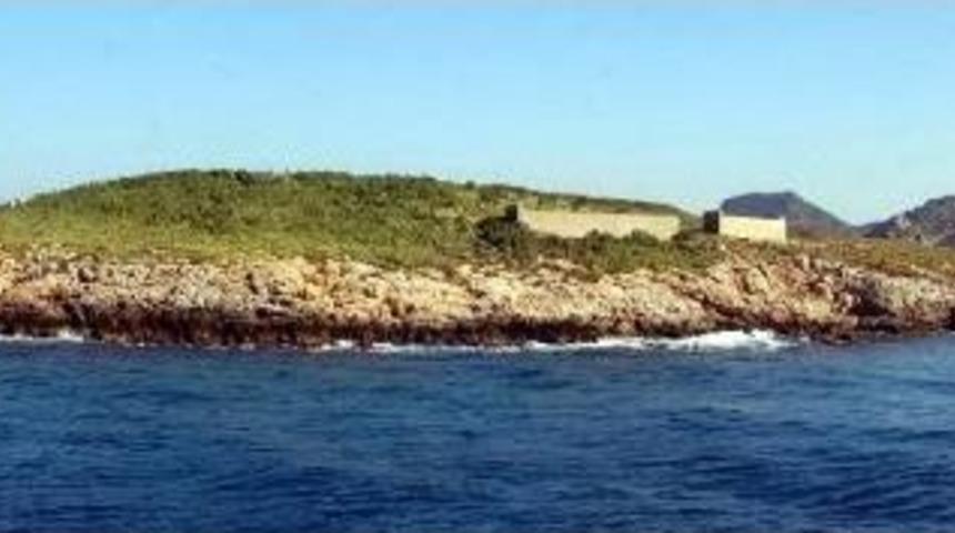 İngiliz Turist, Tarihi Eser Ka&ccedil;ak&ccedil;ılığından Tutuklandı