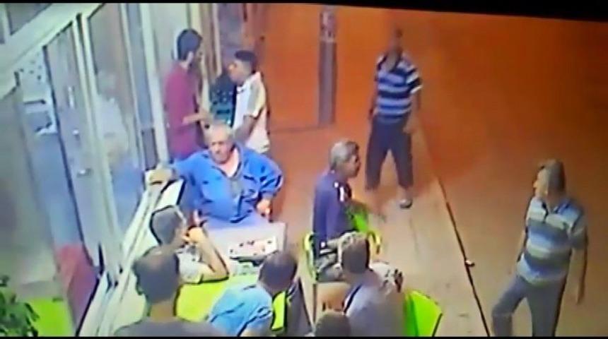 &Ouml;nce Bı&ccedil;akladı, Ardından &Ouml;l&uuml;m&uuml;ne Kovaladı