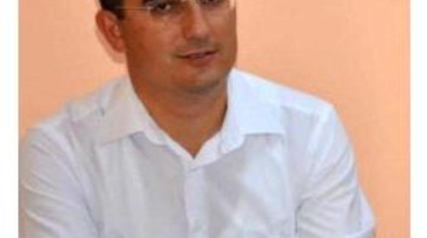 Ak Parti Gelibola İl&ccedil;e Başkanı Mahmut &Ccedil;etin Istifa Etti