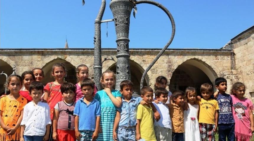 Sokollu Mehmet Paşa K&uuml;lliyesi Minik &Ouml;ğrencileri Ağırladı