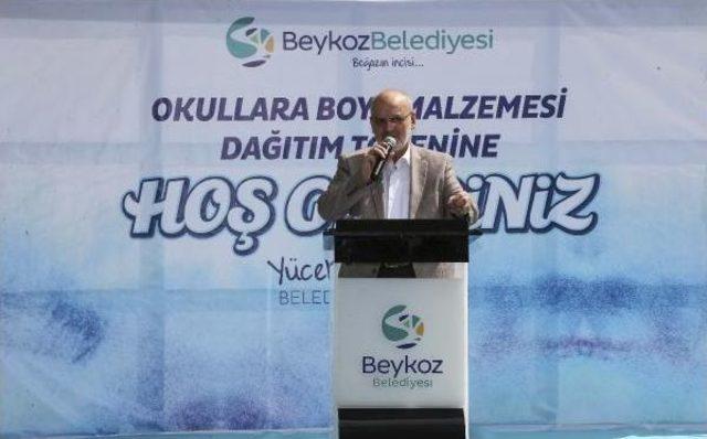 Beykoz’Da 80 Okula Boya Ve Temizlik Malzemesi Desteği 