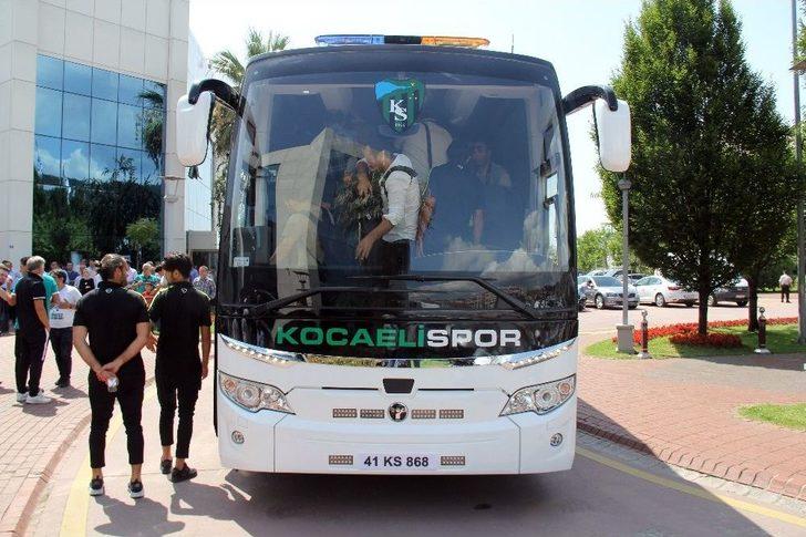 Kocaelispor Yeni Takım Otobüsünü Teslim Aldı G2