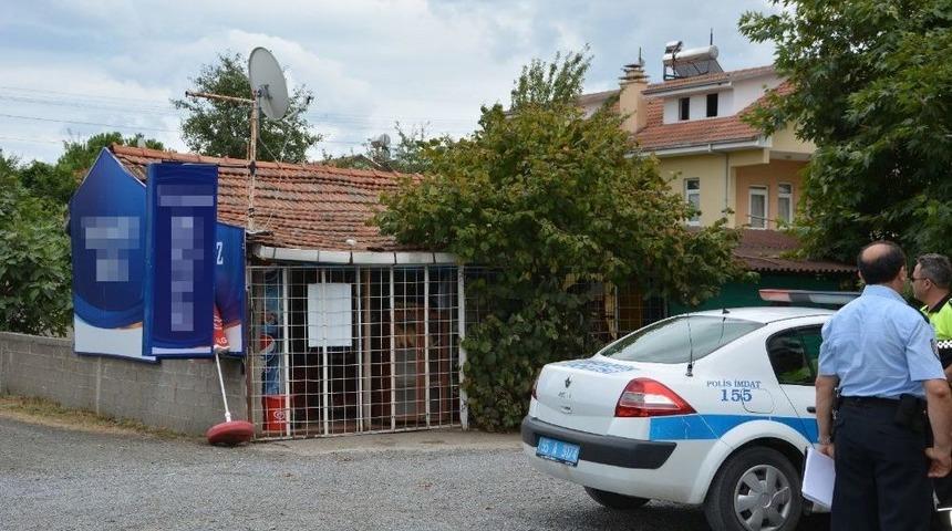 B&uuml;feden Alkol &Ccedil;almaya 2 Tutuklama