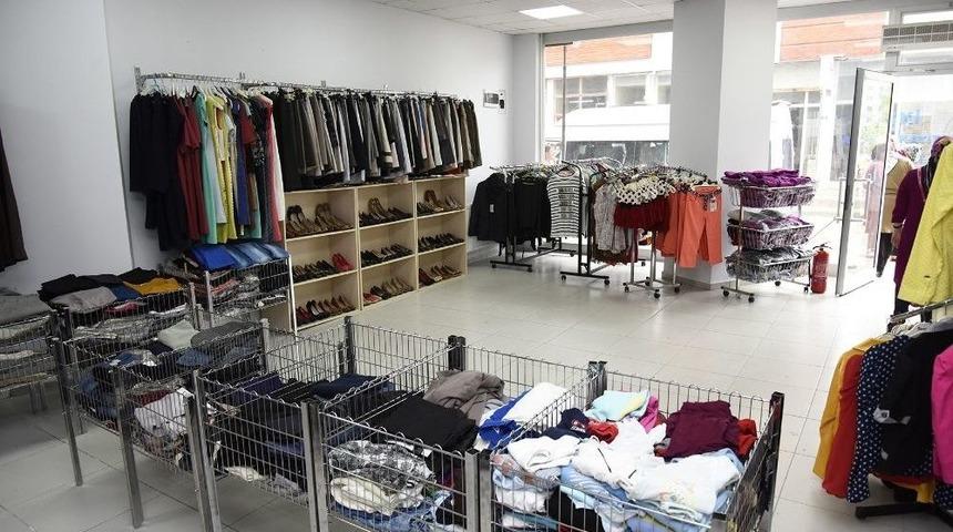 Tekkeköy Belediyesi Hayır Çarşısı Bayrama Hazır