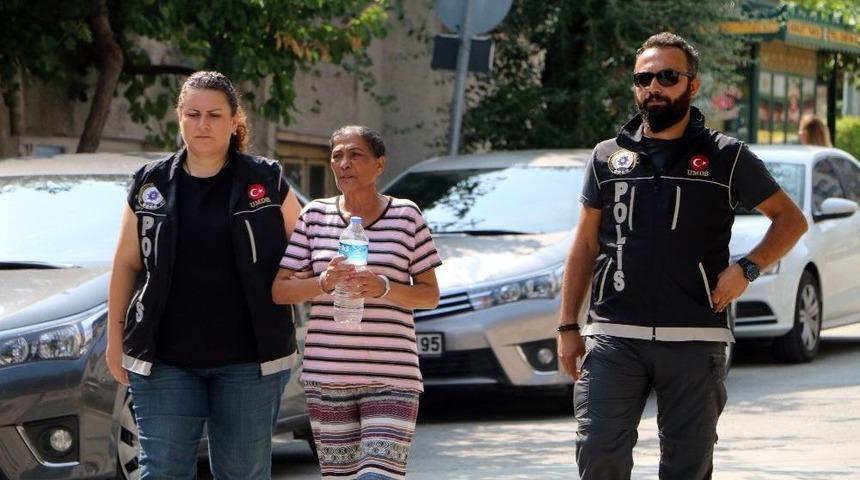 Uyuşturucu Satıcısı Anne İle 2 &Ccedil;ocuğu Yakalandı