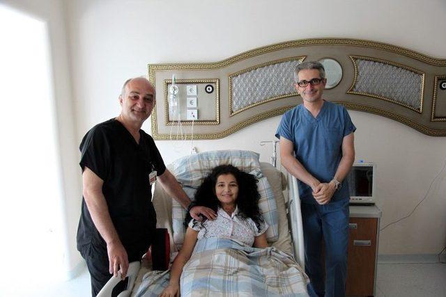 Boynu Ağrıyan Kadın &Ouml;l&uuml;mden D&ouml;nd&uuml; 1