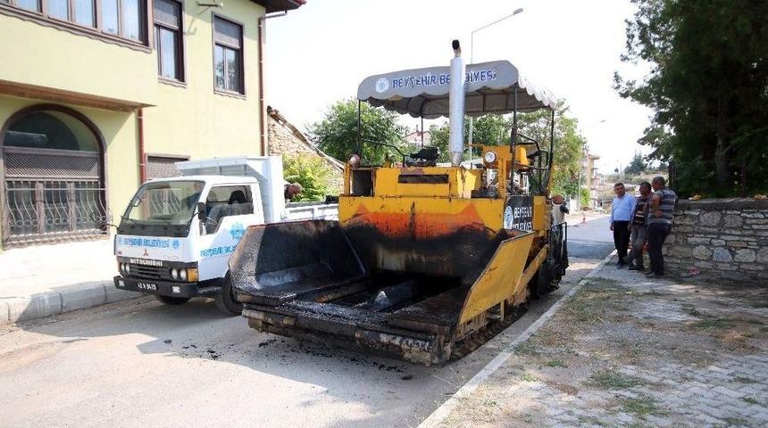 Belediyeye Ait İş Makinesinden Mazot Hırsızlığı