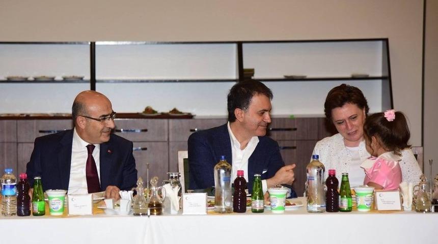 Kamu G&ouml;revlileri Onuruna Veda Yemeği