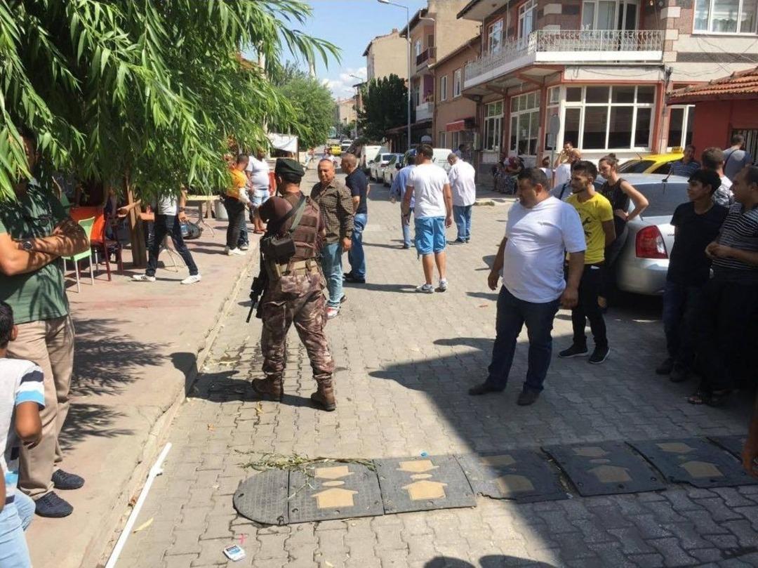 Edirne&rsquo;de Mahalle Halkı Ayaklandı, &Ouml;zel Harekat Sokağa İndi