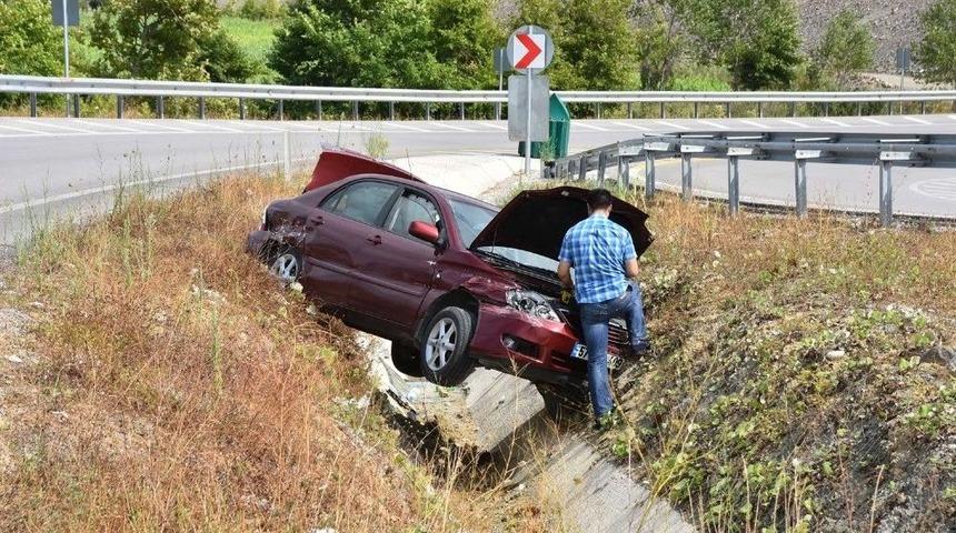 Sinop&rsquo;ta Otomobil Kanala U&ccedil;tu