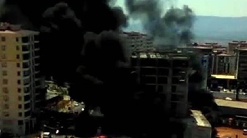 8 Katlı Inşaatta Yangın Paniği