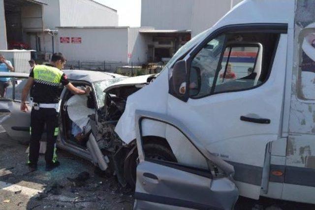 Hayrabolu da Kaza: 3 &Ouml;l&uuml;, 3 Yaralı 3