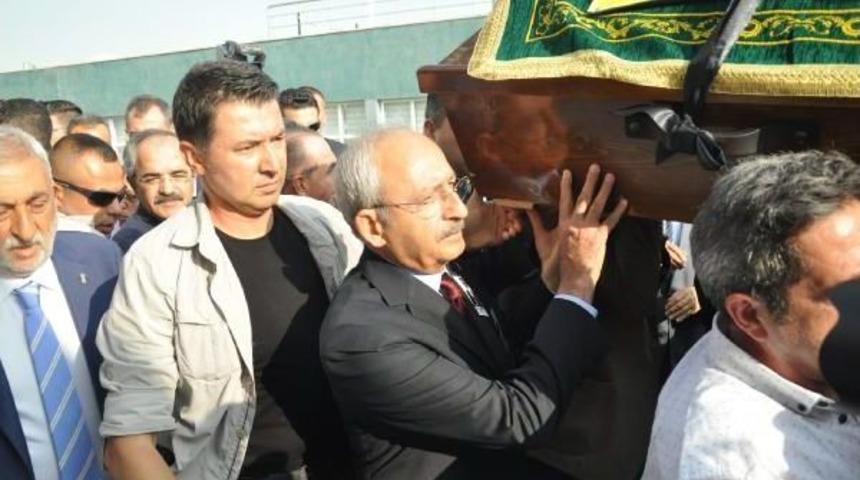 &nbsp;Ş&uuml;kr&uuml; &nbsp;Kızılot Son Yolculuğuna Uğurlandı