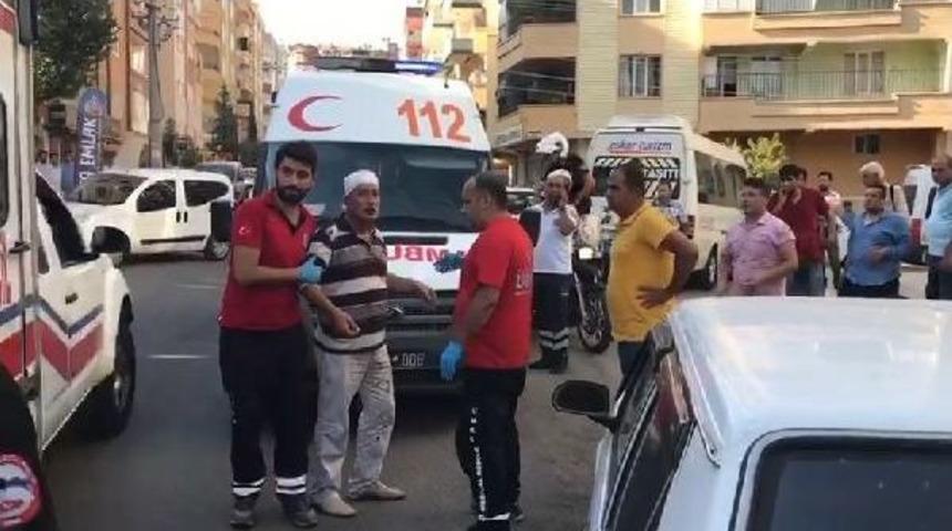&Ouml;ğrenci Servisi Firmaları Arasında Kavga: 5 Yaralı