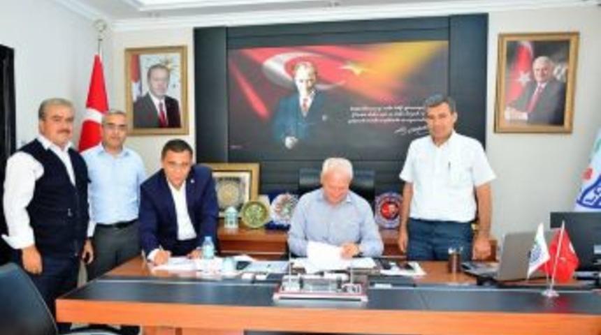 Belediye İş&ccedil;ilerine Taban &Uuml;cretlerde Zam Yapıldı