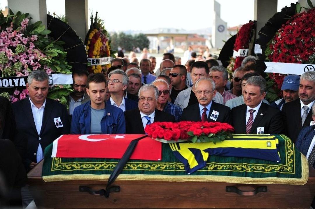 Prof.dr. Ş&uuml;kr&uuml; Kızılot, Son Yolculuğa Uğurlandı