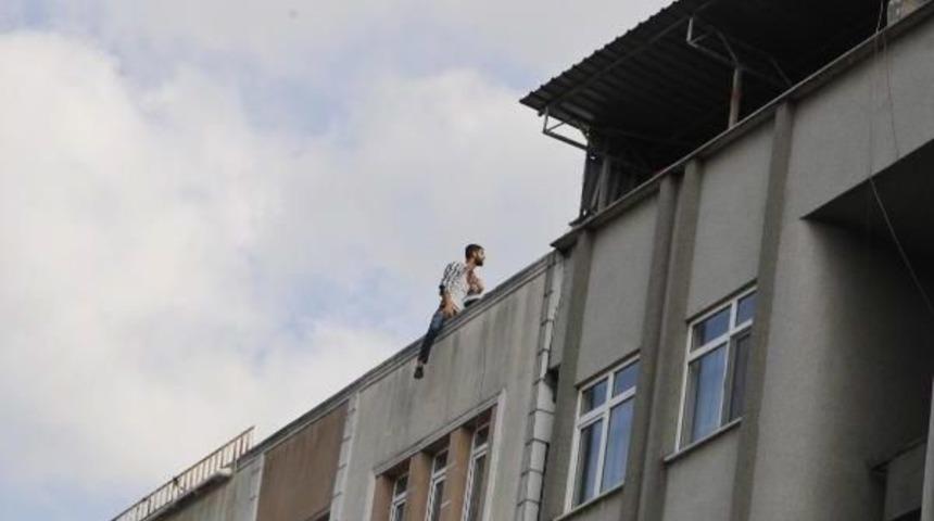 Simit&ccedil;i Intihara Kalkıştı