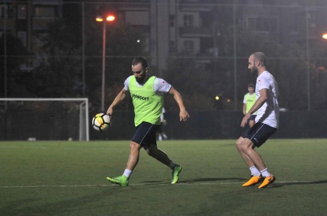 Alanyaspor&rsquo;da Karab&uuml;kspor Mesaisi S&uuml;r&uuml;yor