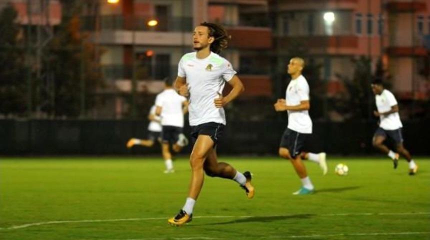 Alanyaspor, Kardemir Karab&uuml;k Ma&ccedil;ı Hazırlıklarını S&uuml;rd&uuml;r&uuml;yor