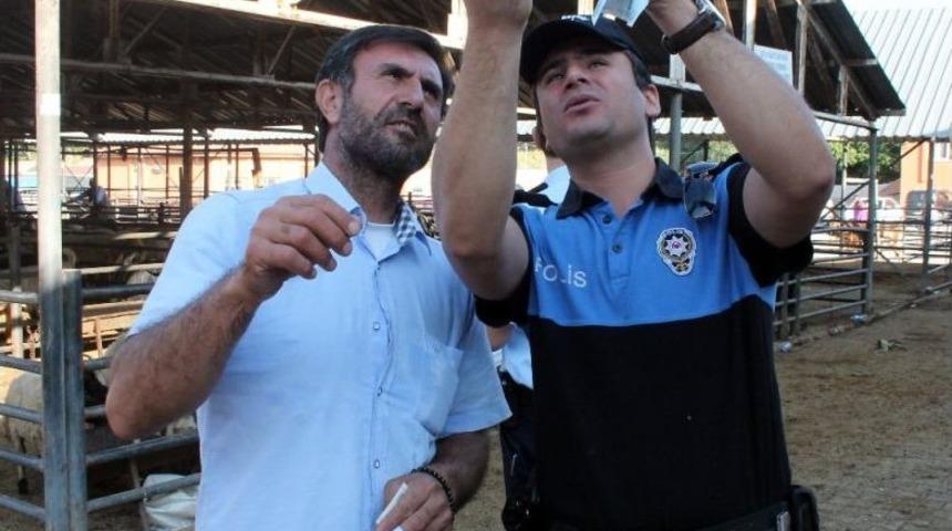 Polis, Pazarda Sahte Para Uyarısı Yaptı
