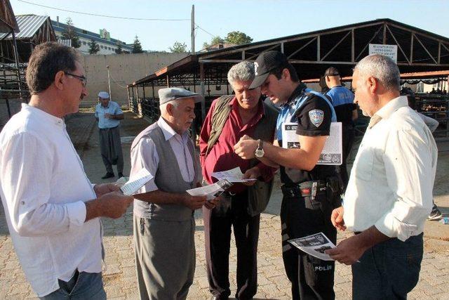 Polis, Pazarda Sahte Para Uyarısı Yaptı