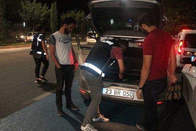 Elazığ’da 2 Bin 739 Kişi Sorgulandı, 24 Araca Ceza Kesildi, 2 Şahıs Yakalandı