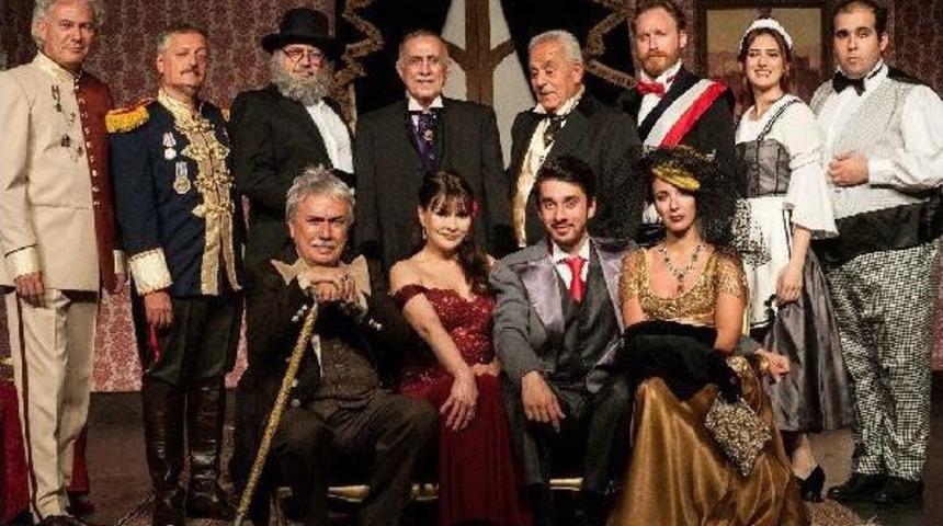 Haldun Dormen&rsquo;In Sahnelediği Komedi Fuarda: 'sevgilime G&ouml;z Kulak Ol'