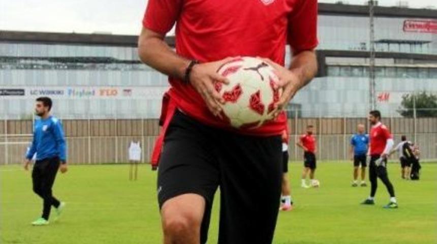 Samaras: &ldquo;ge&ccedil;mişimi Geride Bıraktım&rdquo;