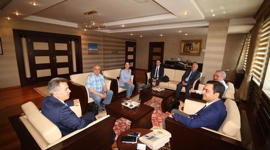 Vali Elban, Kırşehir Belediye Başkanı Cebeci&rsquo;yi Ağırladı