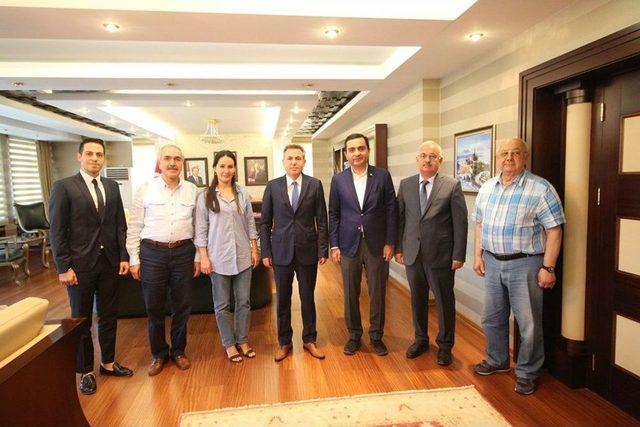 Vali Elban, Kırşehir Belediye Başkanı Cebeci’yi Ağırladı