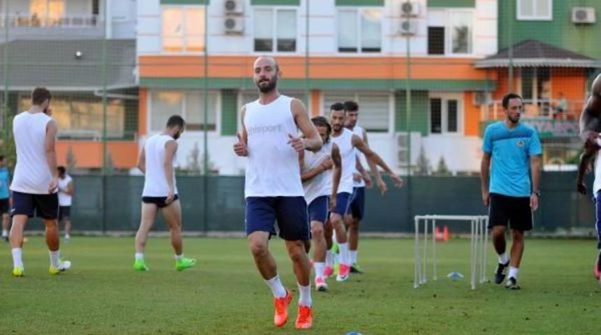 Alanyasporlu Efecan: Bu Takım Iyi Işlere Imza Atacak