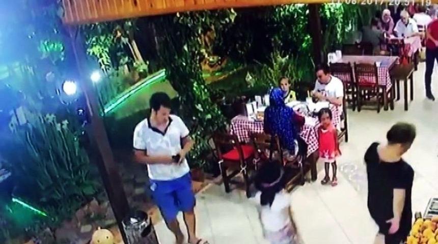 Çocuklarına Yankesicilik Yaptıran Aile Tutuklandı