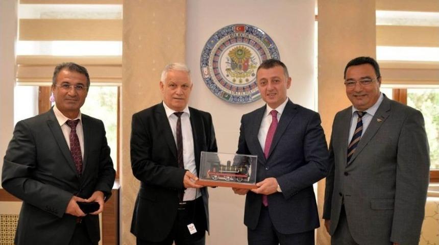 Vali B&uuml;y&uuml;kakın&rsquo;a Hayırlı Olsun Ziyaretleri S&uuml;r&uuml;yor