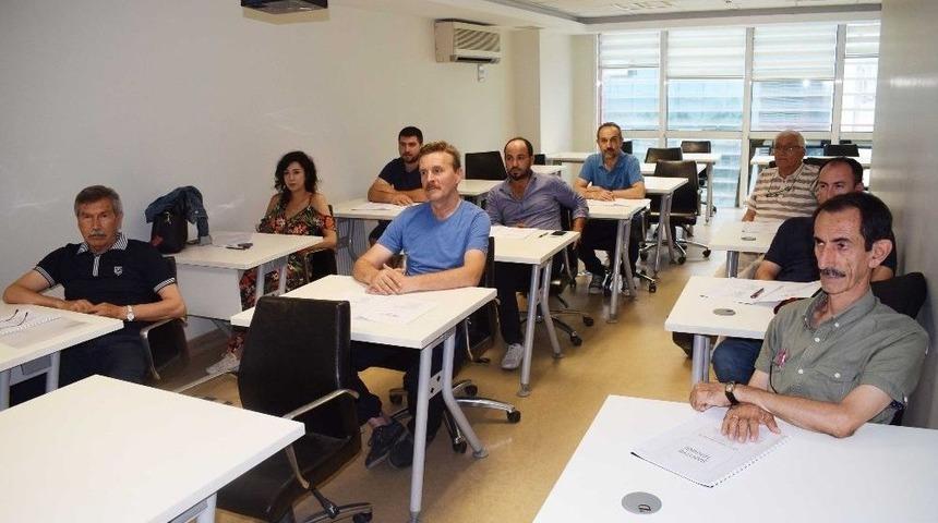 Mmo Şantiye Şeflerini Eğitiyor