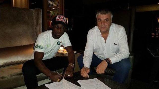 Akhisar Belediyespor Marvin Renato Emnes Ile 3 Yıllık Sözleşme Imzaladı