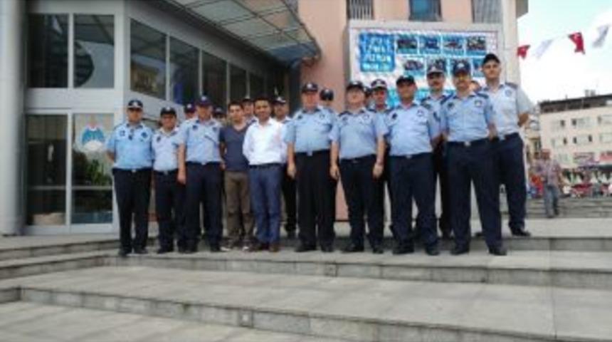 İzmit Zabıtası Bayrama Hazır