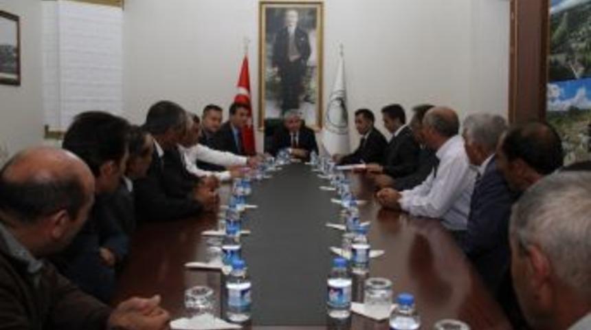 Vali Doğan, Selimli Muhtarlarla Buluştu