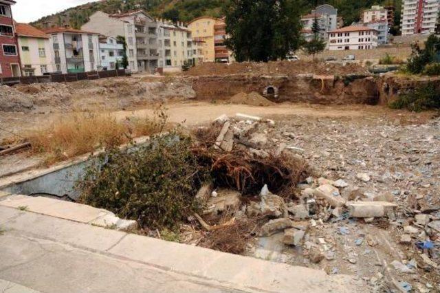 Temel Kazısından Osmanlı Dönemine Ait 'bakır Kalhanesi' Çıktı