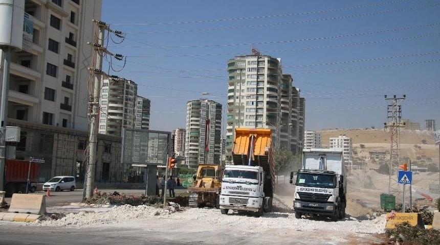 B&uuml;y&uuml;kşehir Fuar Merkezi Caddesini Genişletiliyor