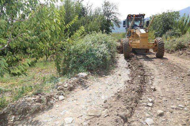 Ören Mahallesi’nde Çiftçiyi Rahatlatacak Çalışma