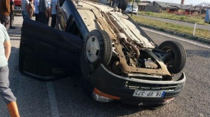 Takla Atan Otomobilde 4 Kişi Yaralandı