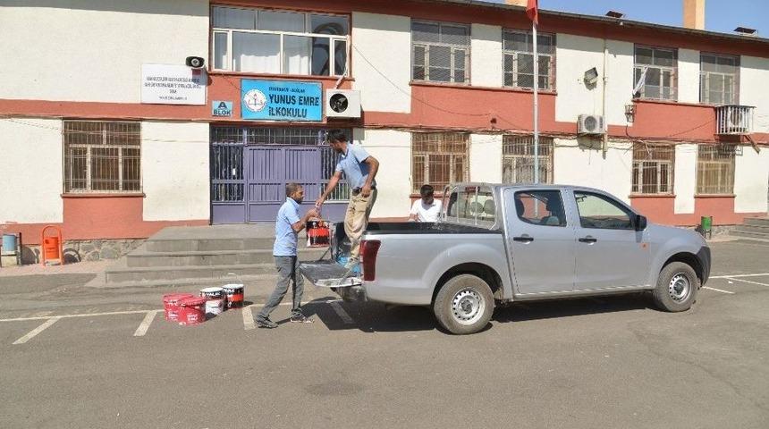 B&uuml;y&uuml;kşehir Belediyesi Okullara 27 Ton Boya Dağıtacak